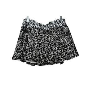 Lululemon Women's Quick Pace Skort Sz 10 Soundwave Black/White Zip Pocket